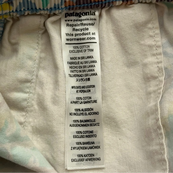 Patagonia Funhoggers Shorts Womens Size S 4" Inseam Thriving Planet Multicolor - Picture 5 of 6